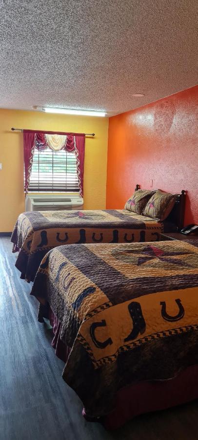 Chaparral Motel Hallettsville Екстер'єр фото