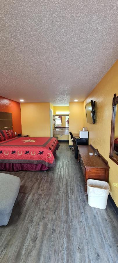 Chaparral Motel Hallettsville Екстер'єр фото