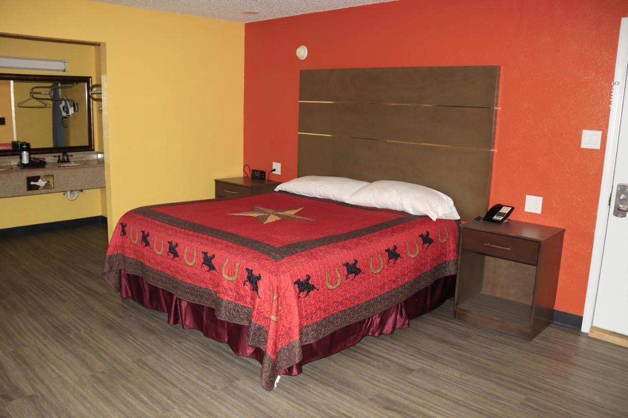 Chaparral Motel Hallettsville Екстер'єр фото