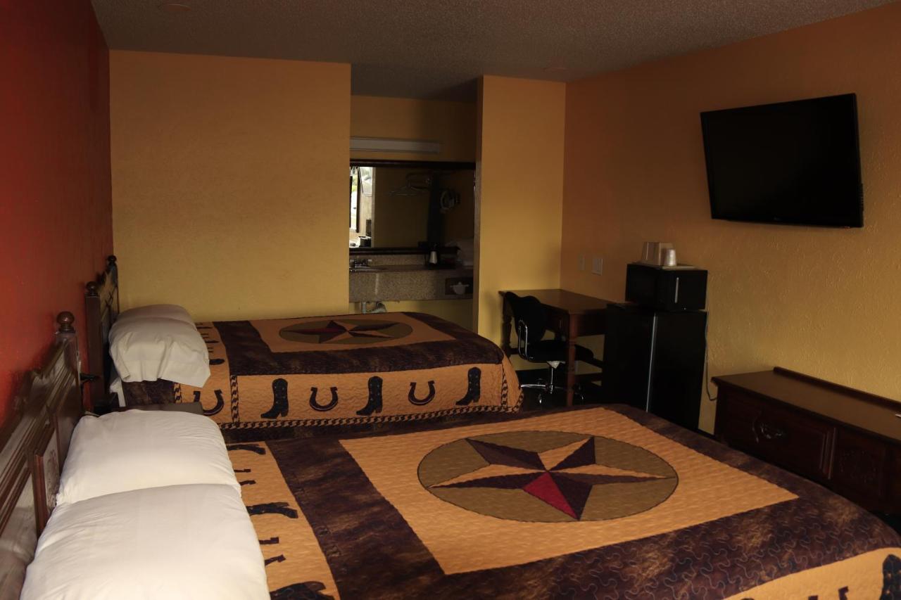 Chaparral Motel Hallettsville Екстер'єр фото