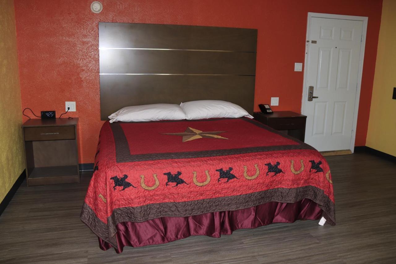 Chaparral Motel Hallettsville Екстер'єр фото